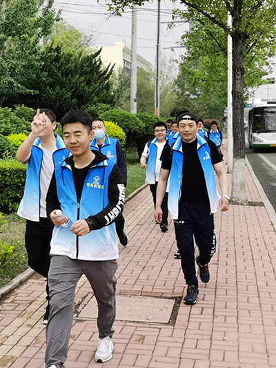 拼搏向前、堅(jiān)韌不拔的歐亞德人！